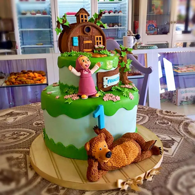 La torta vista da un altro lato